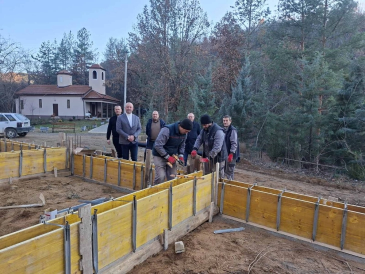 Градоначалникот Грозданов и директорот на „Водовод“ - Кочани го посетија манастирот „Пресвета  Богородица“