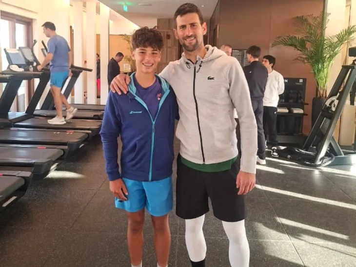 Ѓоковиќ тренираше со европскиот шампион до 14 години