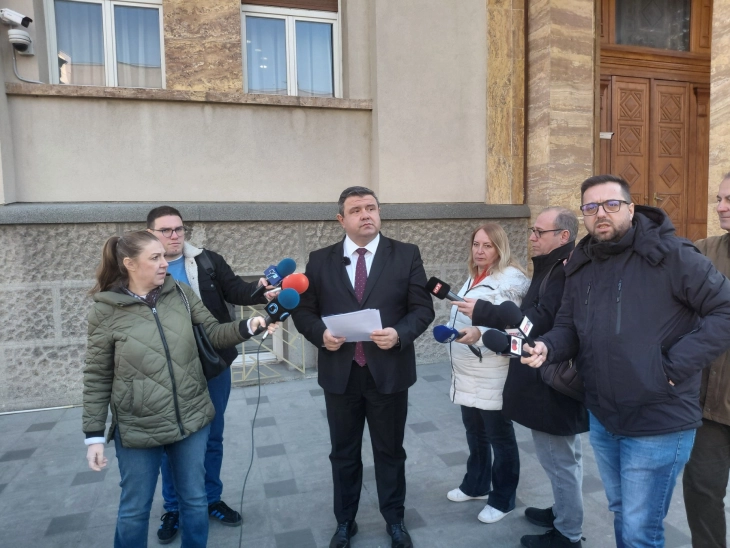 ВМРО-ДПМНЕ, ВРЕДИ и ЗНАМ поднесоа „Резолуција за осуда на манипулациите на опозицијата“ за мигрантите