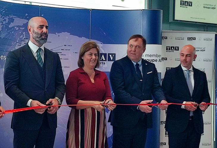 Стартува авиолинијата Скопје - Прага, се обновува и летот до Келн