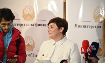 Димитриеска-Кочоска: Буџетот е во одлична кондиција, се што стигнува во Трезорот како налози, се исплаќа навремено