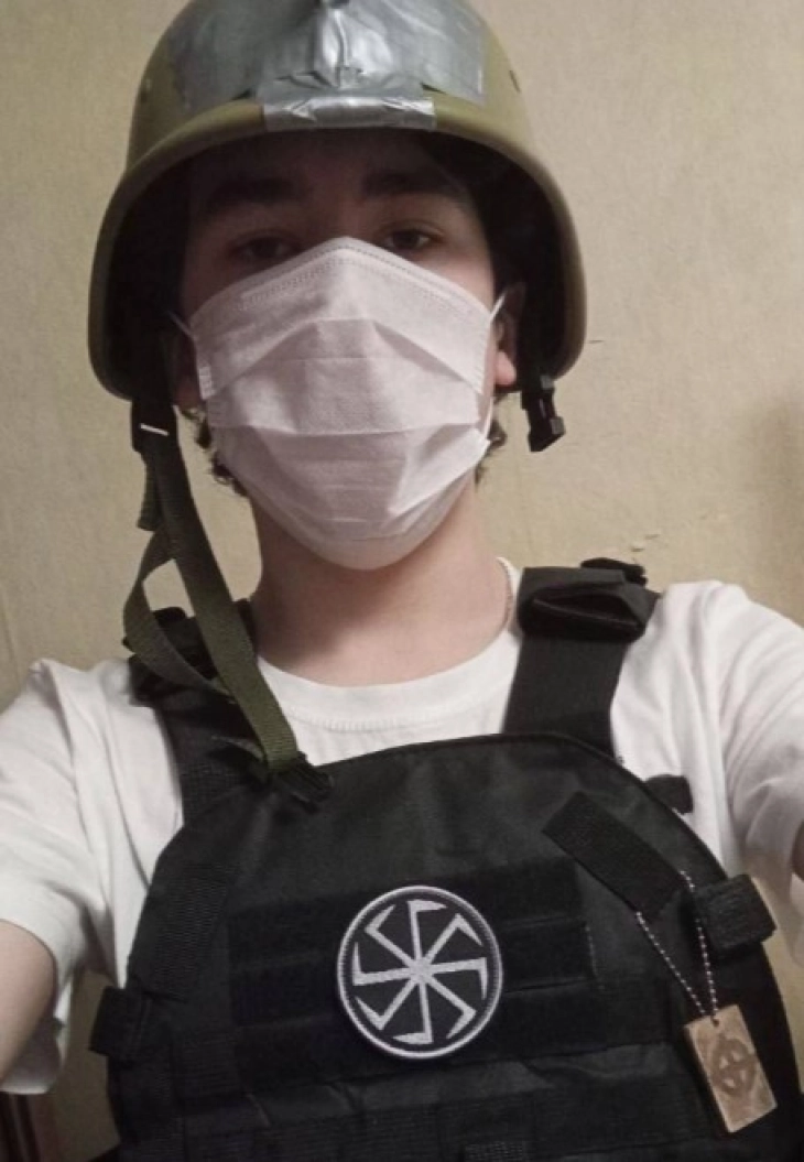 Малолетник уби едно дете во напад со нож во училиште во Русија, неколкумина повредени