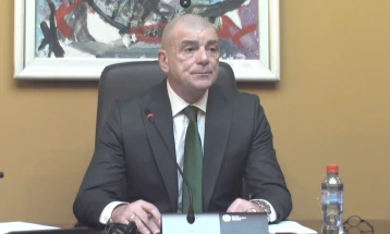 Во натамошна собраниска процедура Предлог-одлуката за продолжување на кризната состојба поради ризик од зголемен обем за влез и транзитирање на мигранти