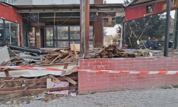 Почна отстранувањето на урбана опрема на објекти во Куманово