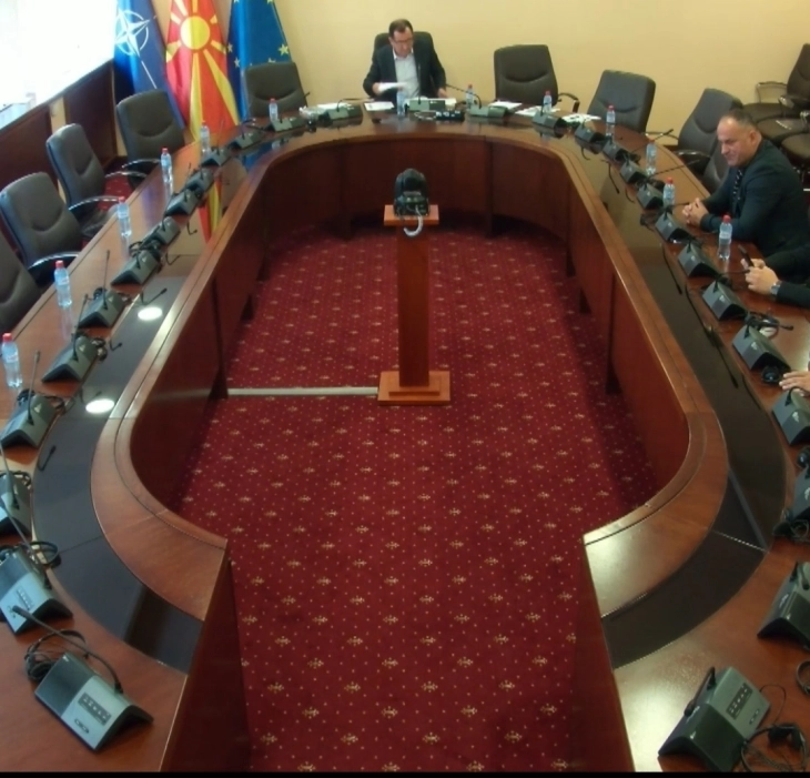 Годишните програми на Агенцијата за пошти и Агенцијата за железнички сектор проследени до Собранието