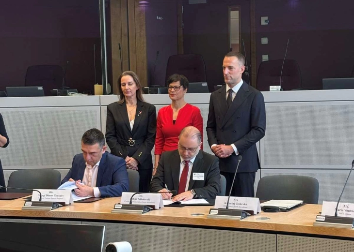 Директорот на Царинска управа во Брисел потпиша Mеморандум за електронска размена на податоци со Бугарија