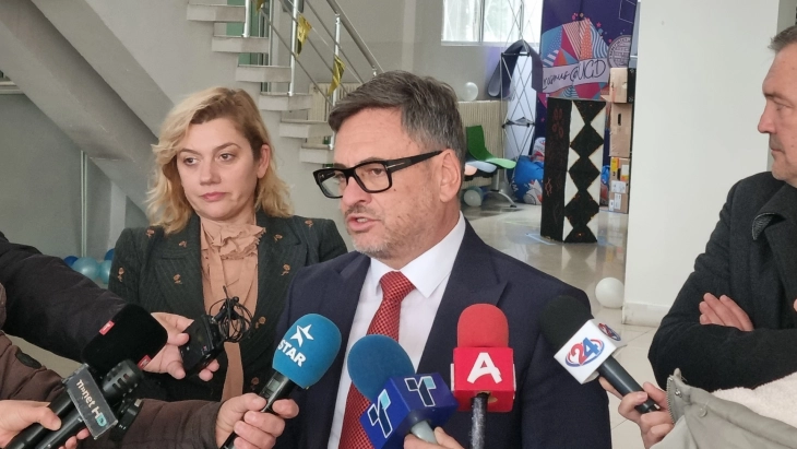 Нова просечна потрошувачка кошничка од 1 јануари 2026 година ќе пресметува Владата, најави Ристески