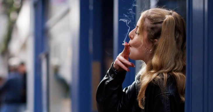 Во Собранието јавна расправа за заштитата на младите од штетните влијанија и последиците од пушењето