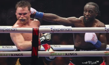 Крафорд се пензионираше без пораз во рингот