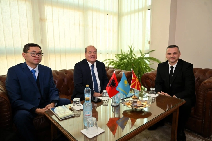 Амбасадорот на Казахстан во посета на Дебар