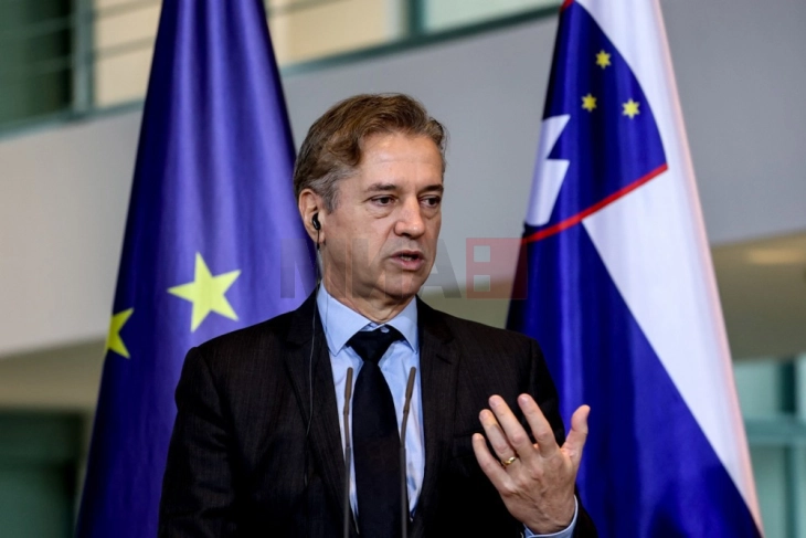 Голоб: Замрзнатите руски средства се најсилниот инструмент на ЕУ за мир