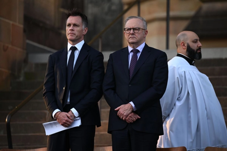 Albaneze urdhëroi revizion të sigurisë pas sulmit në plazhin Bondai