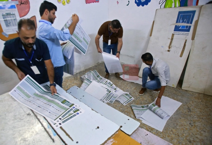 Неизвесна политичка иднина на Ирак – фракциите се борат за власт