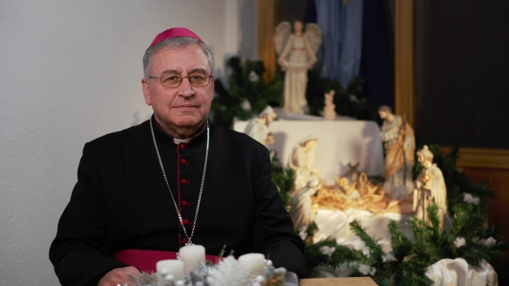 Божиќна честитка од Скопскиот бискуп и Струмичко-скопски епарх монсињор д-р Киро Стојанов