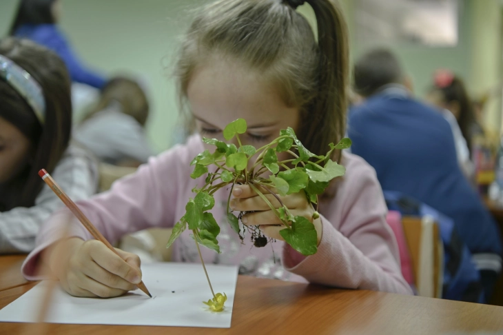 UNICEF mirëpret miratimin e udhëzimeve të reja për mbrojtjen e fëmijëve nga ndotja e ajrit