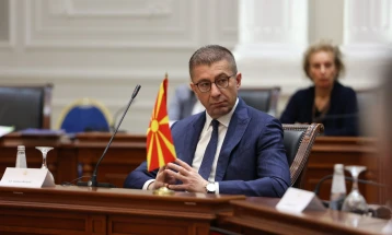 Мицкоски објави инвестиција од 100 милиони евра во енергетиката