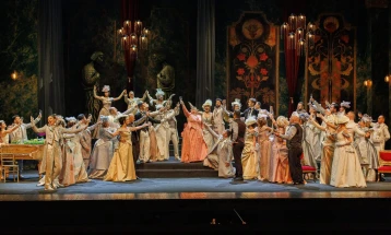 „Лилјакот“ од Јохан Штраус II – виенскиот шарм на сцената на НОБ