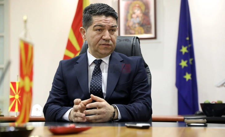 Drejtori i AUV-së, Millanov paralajmëroi ndërtimin e kremetorës dhe varrezave për kanakarët