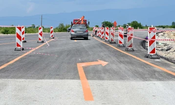 Сообраќајот повторно преку клучката кај Подмоље на магистралниот пат Охрид и Струга кон Кичево