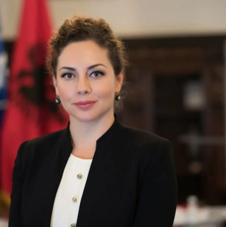 Olta Xhaçka, ish-ministre e Mbrojtjes dhe shefe e diplomacisë shqiptare, nën thjerrëz të SPAK-ut