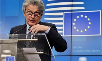 US imposes entry bans on five Europeans over alleged censorship