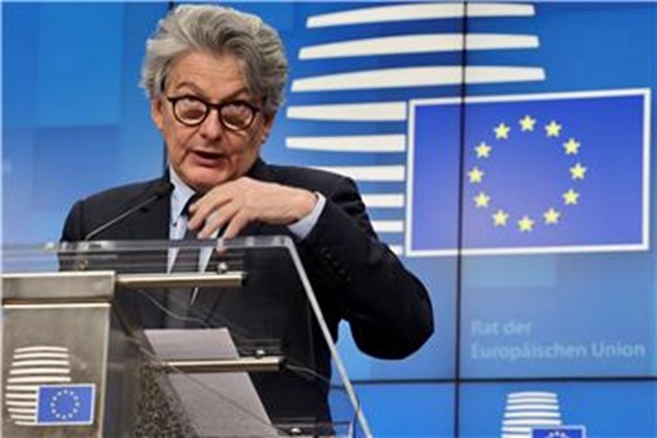 SHBA-ja i ka ndaluar hyrjen ish-komisionerit evropian Tieri Breton dhe katër personave të tjerë, të akuzuar për censurim të pikëpamjeve amerikane