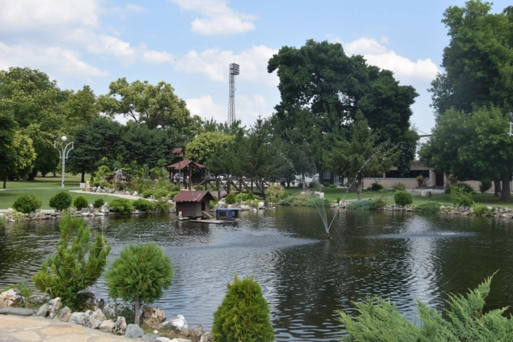 Пронајдена почината старица во езерцето во Градскиот парк во Струмица (ДПЛ)