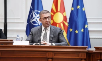 Мицкоски: Каменот тежи на своето место, ни треба секој родум од Македонија кој може да придонесе за развој на татковината
