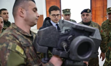 Shqipëria pajiset me sistemin raketor “Xhavelin” nga SHBA