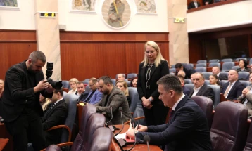 Собранието ги избра Мухамет Хоџа за министер за животна средина и Беким Сали за министер за евроинтеграции (ДПЛ)