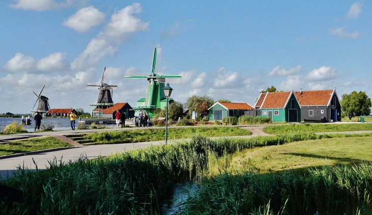 Холандско село ќе наплаќа влезници за туристички престој