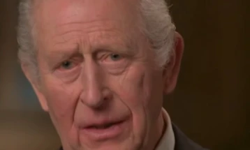 Британскиот крал Чарлс Трети во божиќната порака повика на помирување и единство