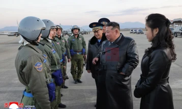 Ким Џонг Ун посети градилиште за подморници на нуклеарен погон