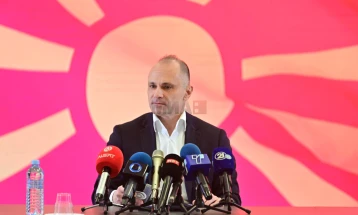 Filipçe: Viti 2025 ishte i vështirë, por viti 2026-të do të jetë edhe më i vështirë për qytetarët