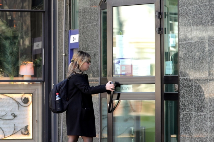 Славески: Забележлива тенденција на намалување на банкарските провизии