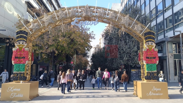 Празничната трпеза во Грција оваа година поскапа од лани