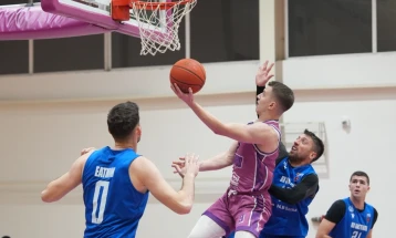 Феникс славеше на гостувањето во Чаир и обезбеди четвртфинале во Купот