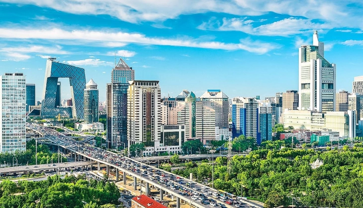 Шефовите на дипломатиите на Тајланд и Камбоџа пристигнаа на преговори во Кина