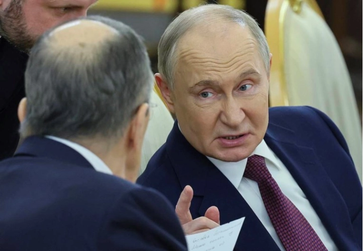 Лавров тврди дека Украинците ја нападнале резиденцијата на Путин, Зеленски негира