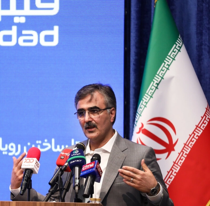 Гувернерот на иранската централна банка поднесе оставка по масовните протести во Техеран и други градови