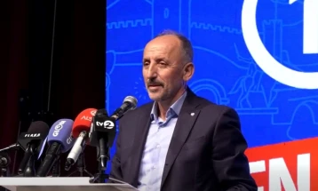 Невзат Бејта со обвинувања дека раководството на општина Гостивар направило фиктивни исплати