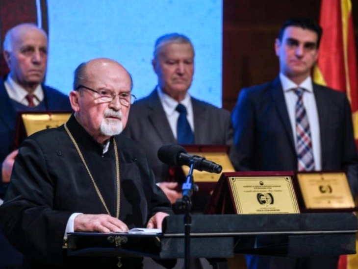 Црковно признание за протојереј ставрофор отец Спасе Стефановски