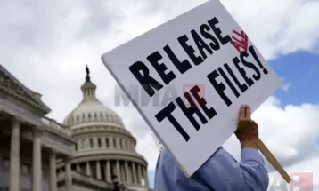 САД ангажираат 400 адвокати за проверка на пет милиони страници од досиејата на Епстин