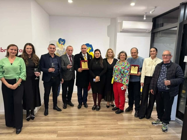 Традиционален новогодишен прием во амбасада во Тирана, за првпат доделени признанија за високо вреднување