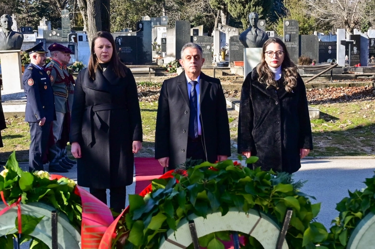 СДСМ оддаде почит на ликот и делото на Киро Глигоров