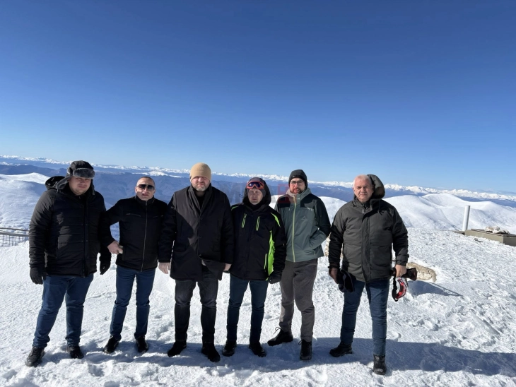 Toshkovski e nisi vitin me vizitë të nëpunësve policor në Solunska Glava