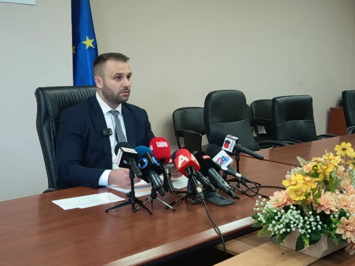 Прес-конференција на министерот Дурмиши (во живо)