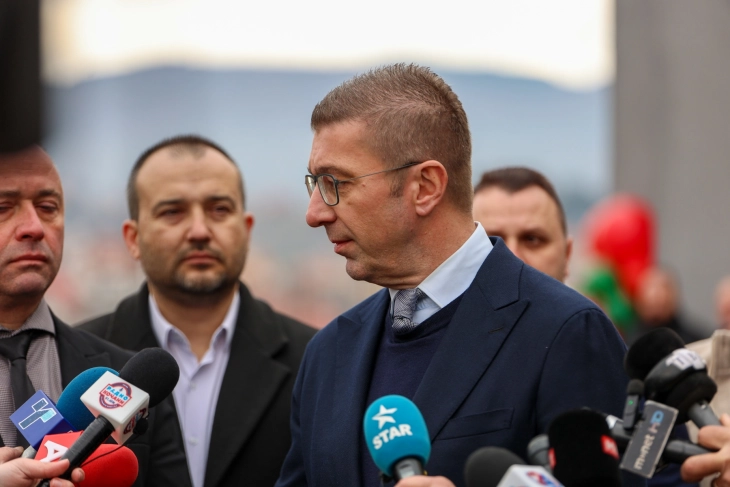 Mickoski: Po avancojnë projektet hekurudhore, pres që tenderi për Segmentin 3 të shpallet këtë vit