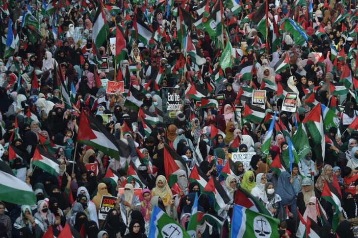 Пакистан осуди на доживотен затвор седум лица, меѓу кои тројца новинари за „повикување на насилство“