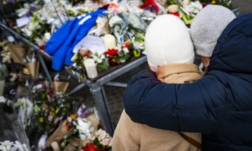 Папата изрази „сочувство и загриженост“ за роднините на жртвите од пожарот во Швајцарија